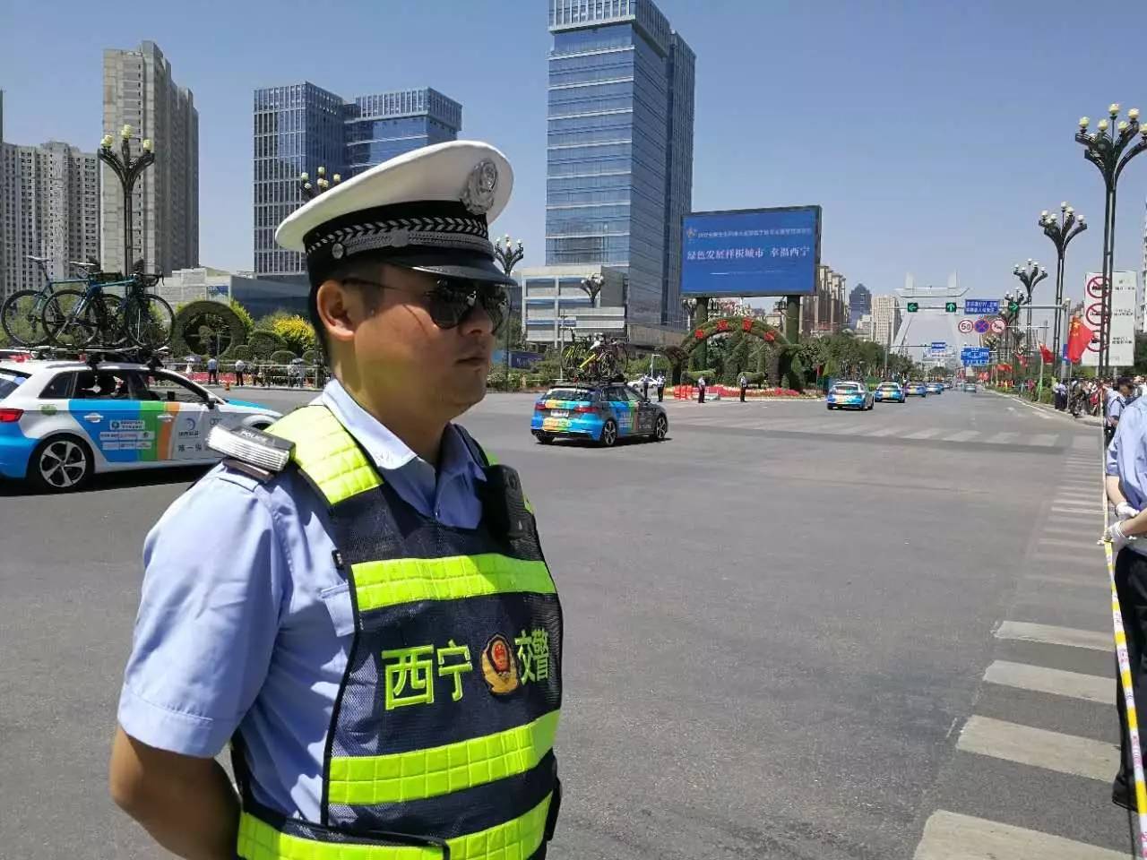 闽超反向观察点安保员：球迷看的是球赛mk体育看的是球迷(图1)